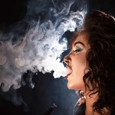 Els cigarrets electrònics us arruïnaran la mandíbula?