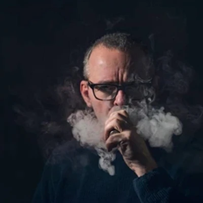 Els cigarrets electrònics sense nicotina són perillosos?