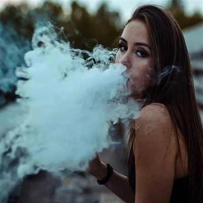 Per què tos quan fumes cigarrets electrònics?
